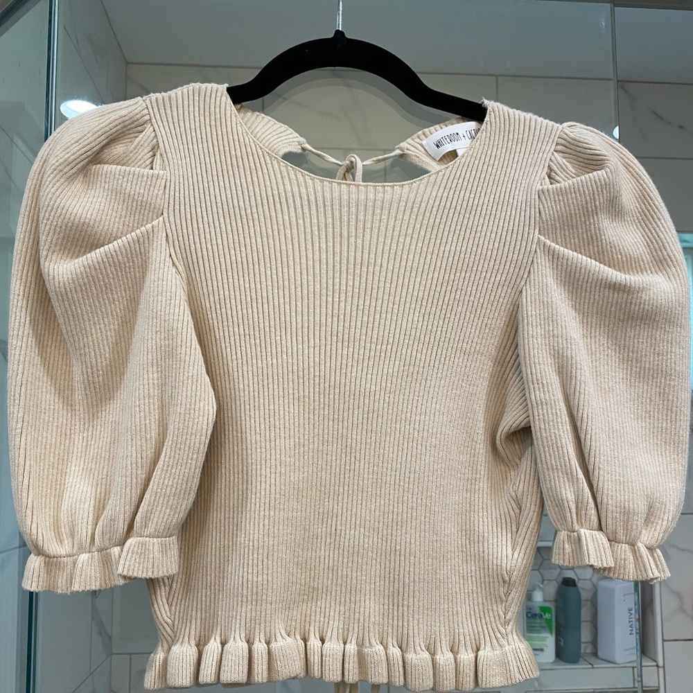 Boutique cropped sweater with tie back